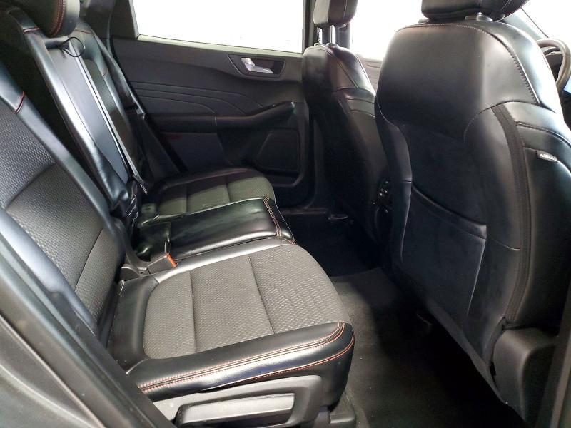 2023 Ford Escape st Line