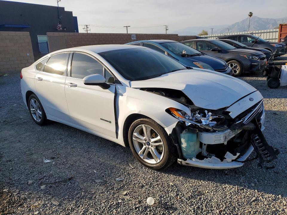 2018 Ford Fusion se Hybrid