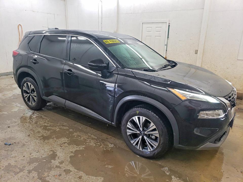 2022 Nissan Rogue sv
