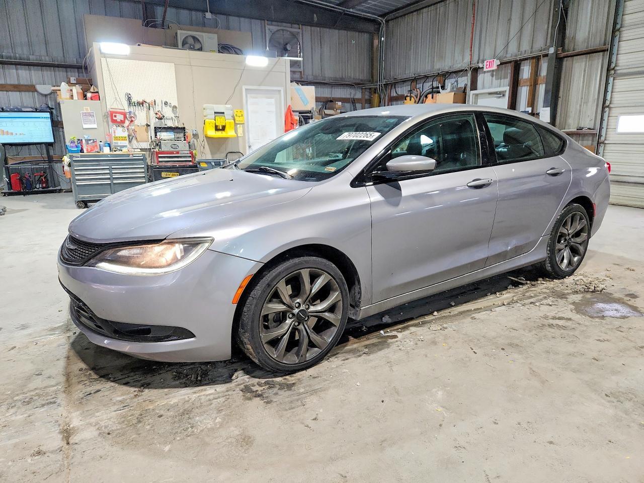 2016 Chrysler 200 s