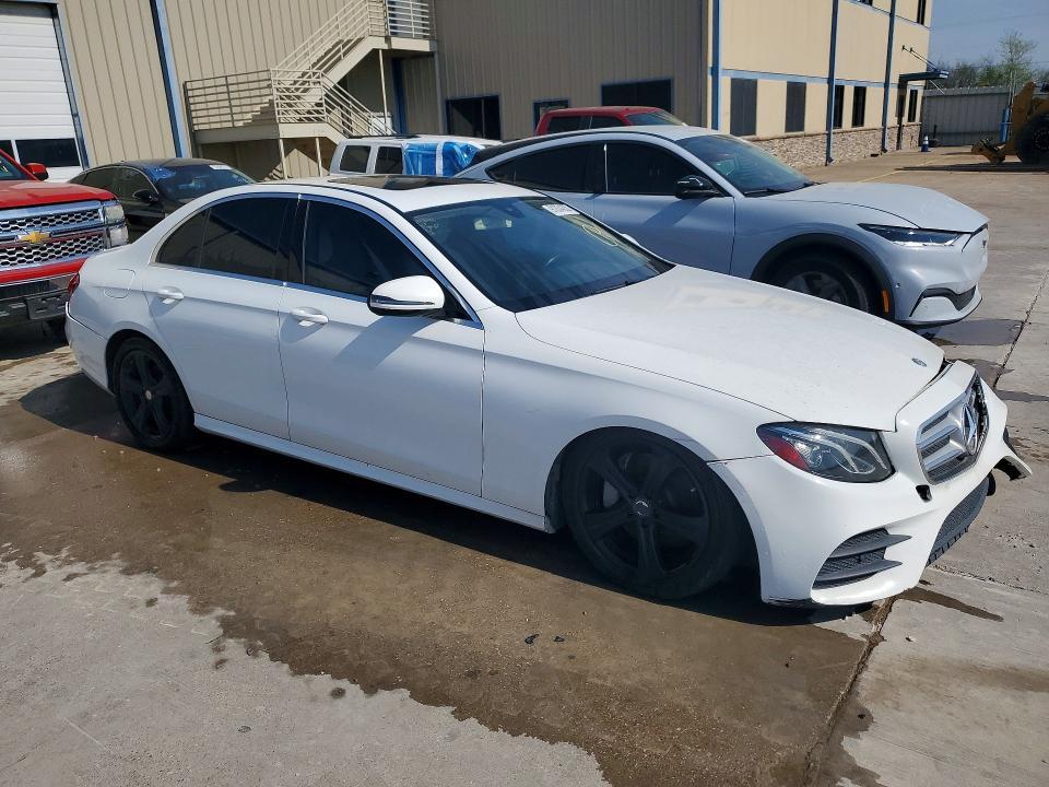 2017 Mercedes-Benz E 300