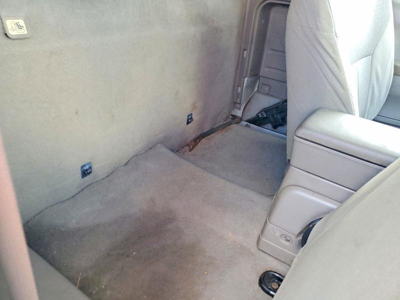 2004 Nissan Frontier Standard