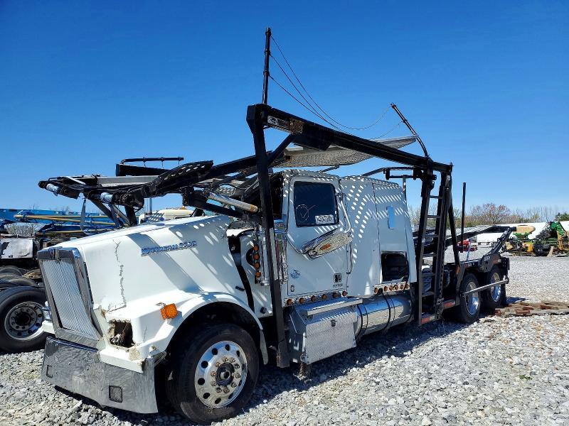 2017 Western Star Conventional 4900SA
