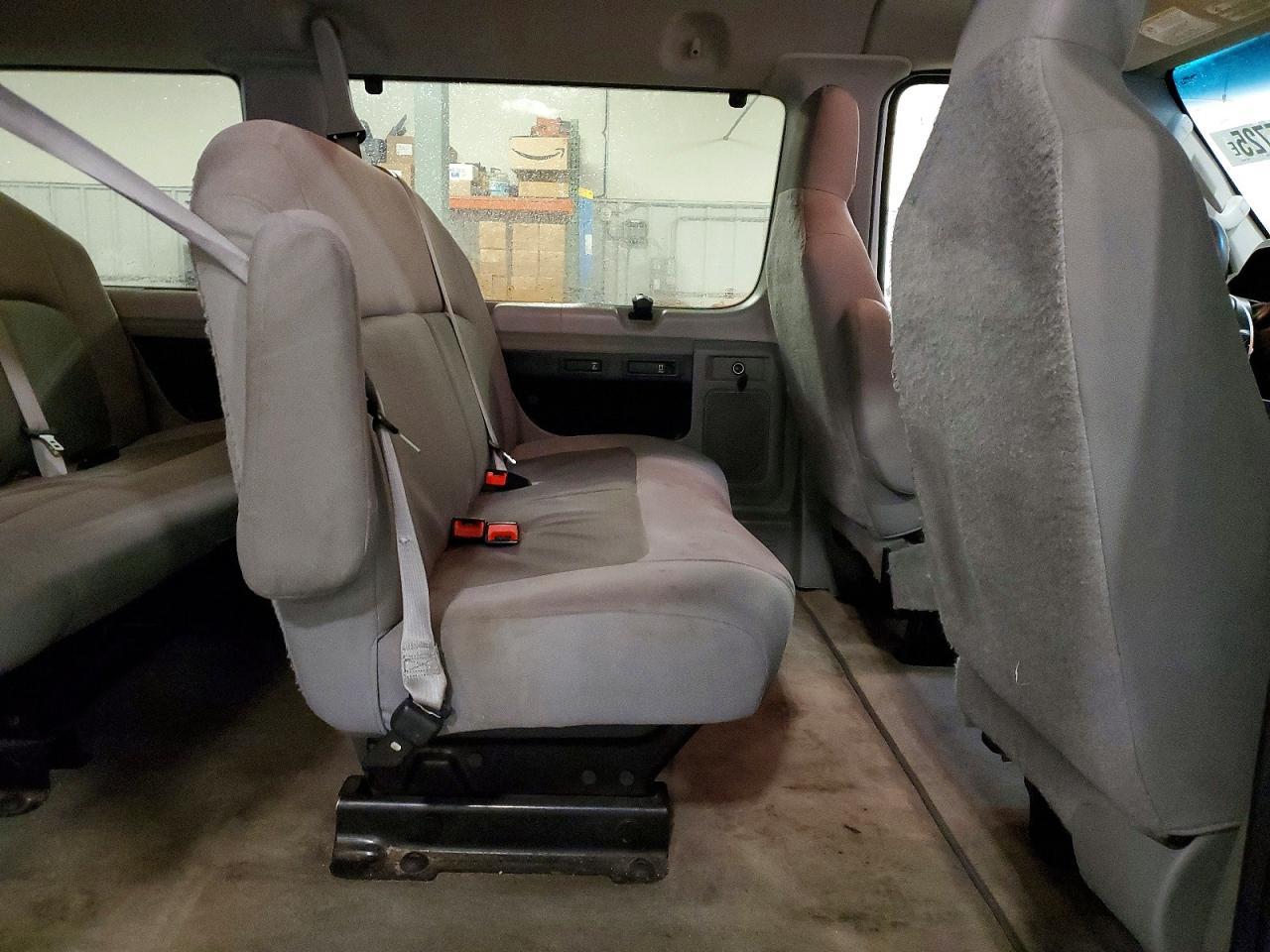 2014 Ford Econoline E350 Super Duty Wagon