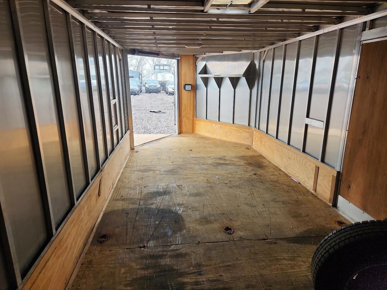 2006 Haulmark Enclosed Snowmobile Trailer