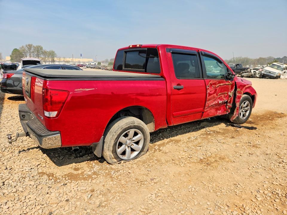 2011 Nissan Titan s