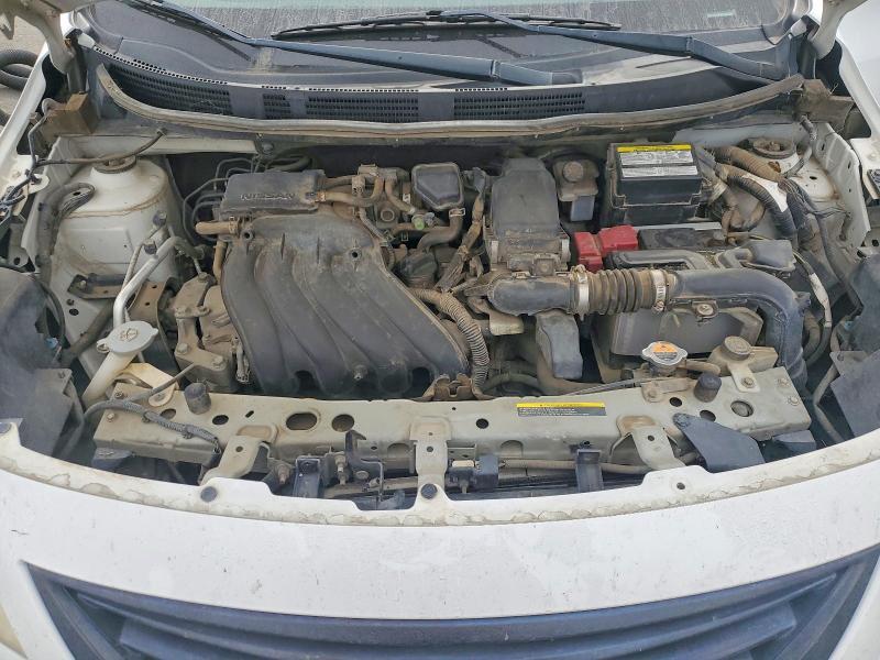 2013 Nissan Versa 1.6 s