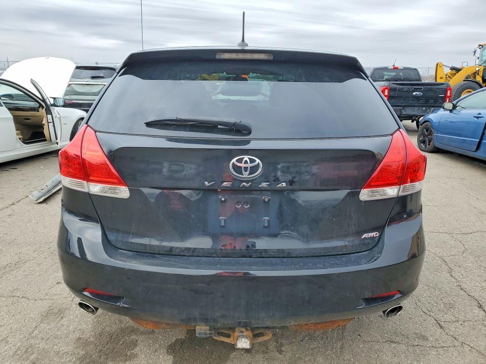 2010 Toyota Venza awd V6
