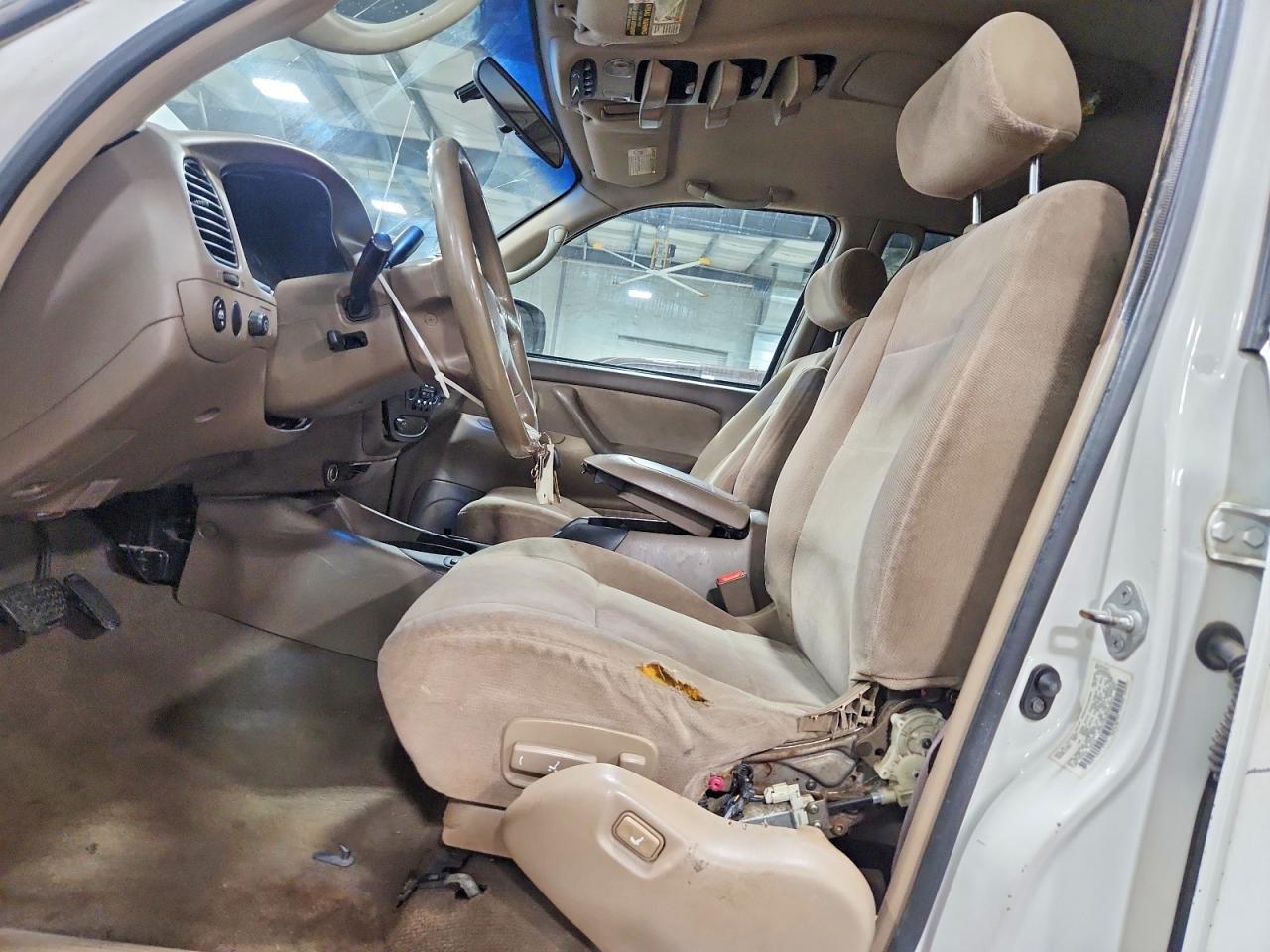 2002 Toyota Sequoia SR5