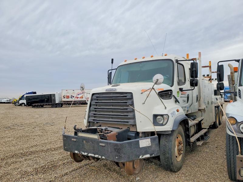 2013 Freigliner 2013 Freightliner 108SD Utility / Service Truck