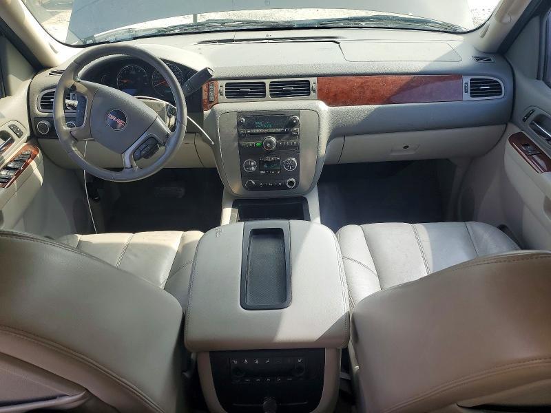 2010 GMC Yukon xl K1500 slt