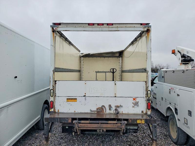 2012 Chev Express G4500