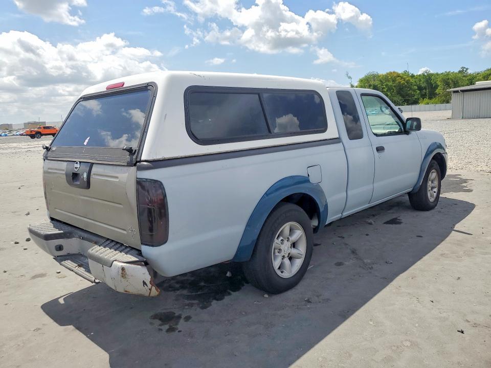 2003 Nissan Frontier Standard