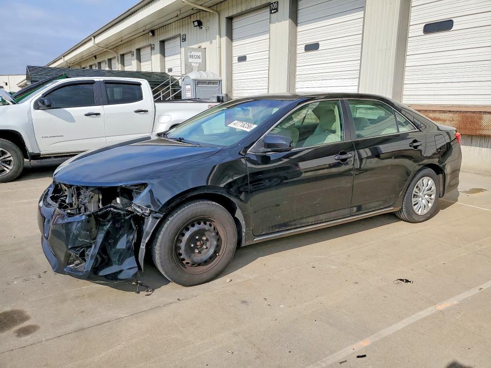 2012 Toyota Camry le