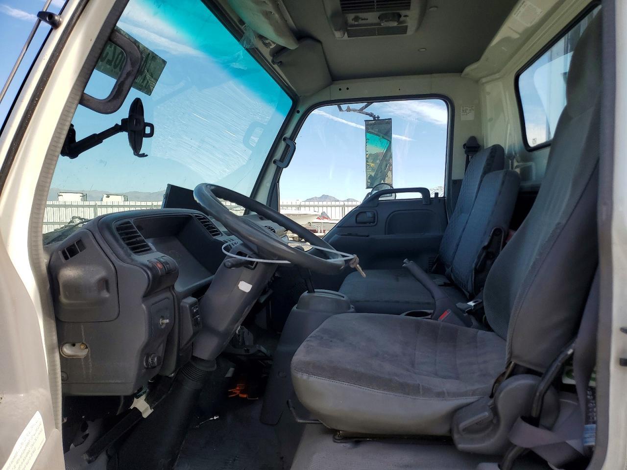2007 GMC W4 Refrigerated BOX Truck