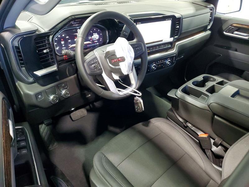 2026 GMC Sierra C1500 SLE
