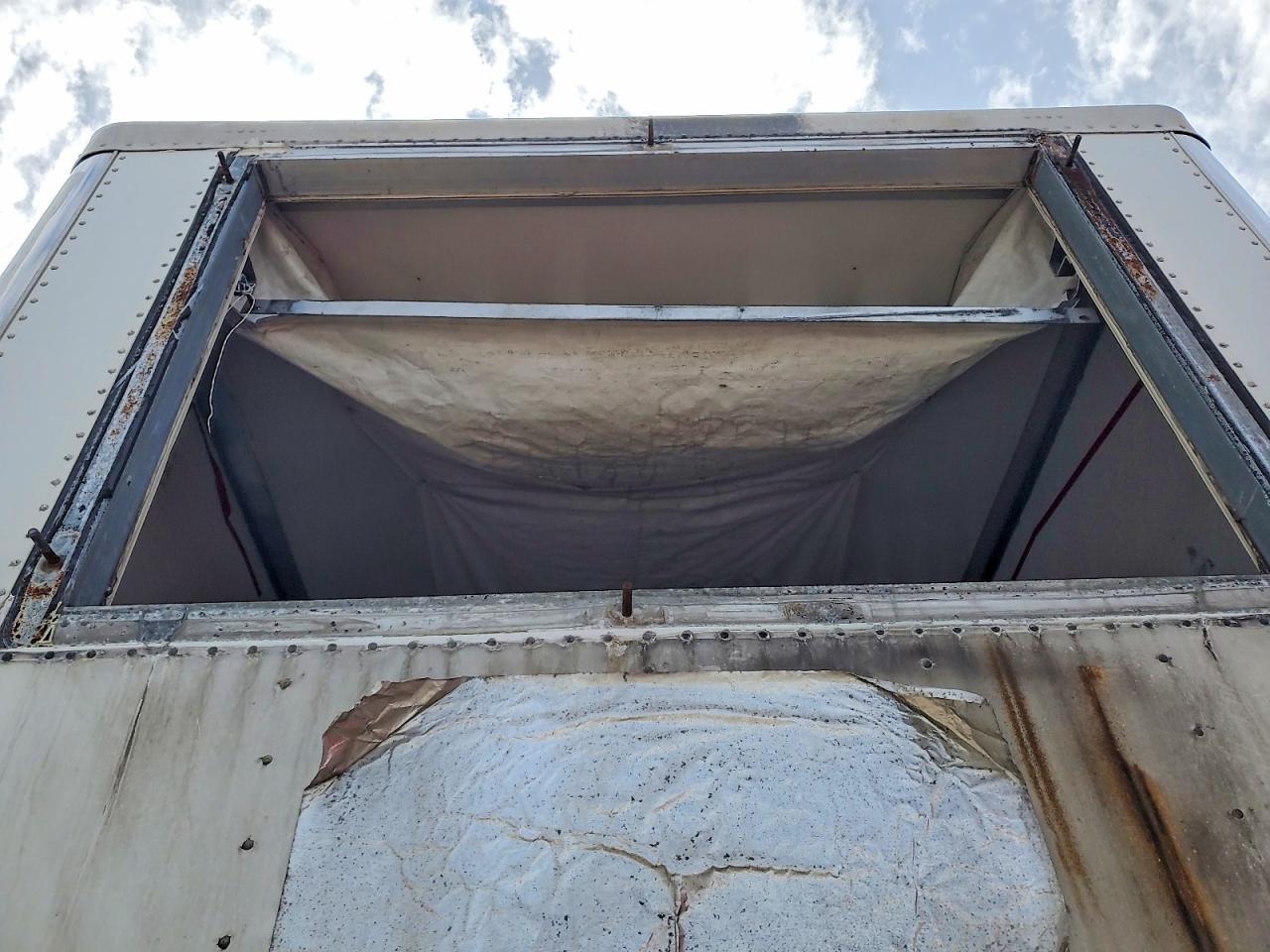 2014 Utility Refrigerated Van Trailer
