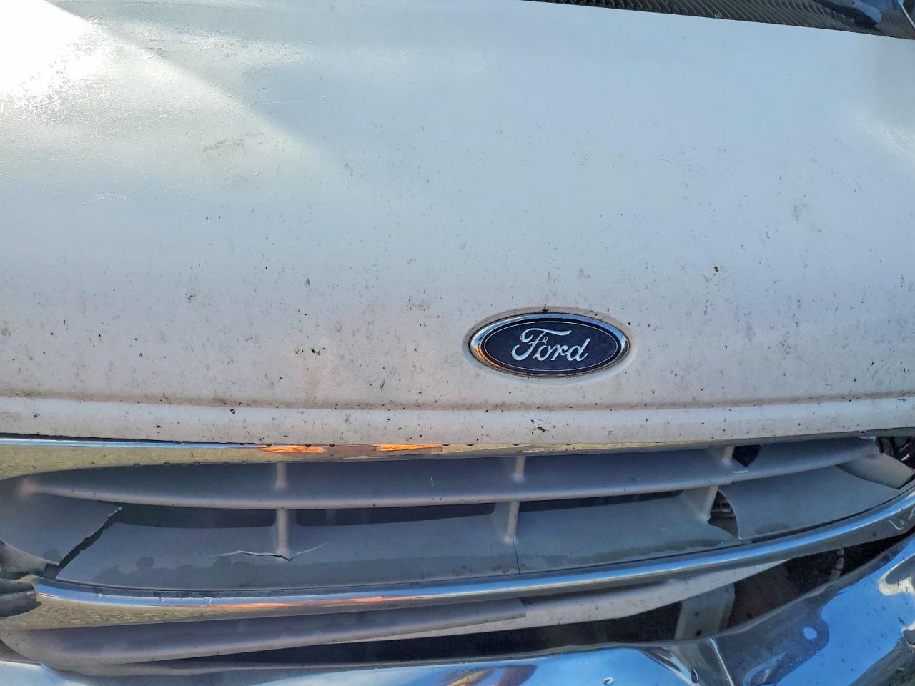 1999 Ford Econoline E350 Super Duty Wagon