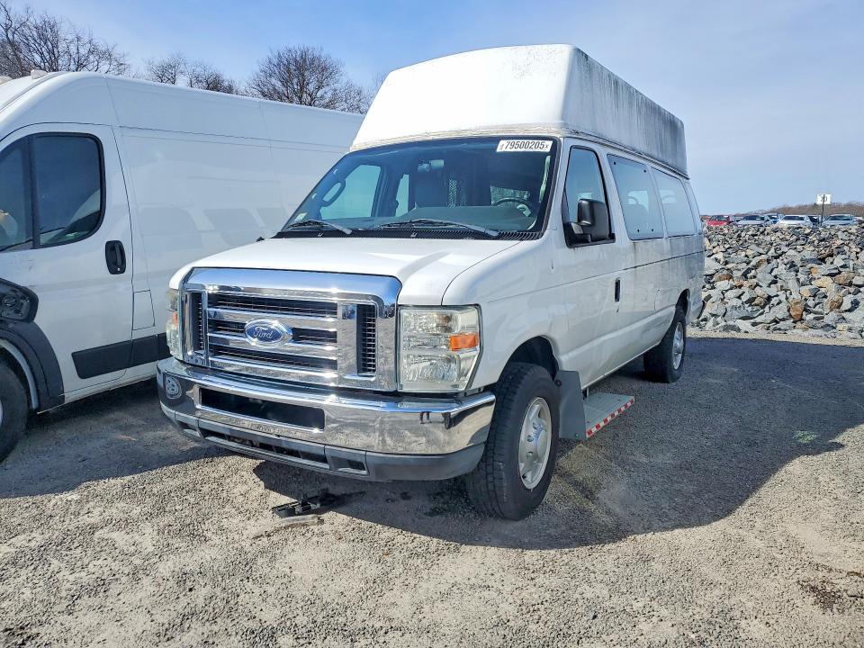 2009 Ford Econoline E250-Wheelchair Van