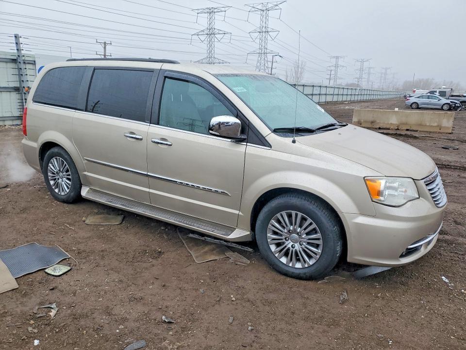2013 Chrysler Town & Country Touring l