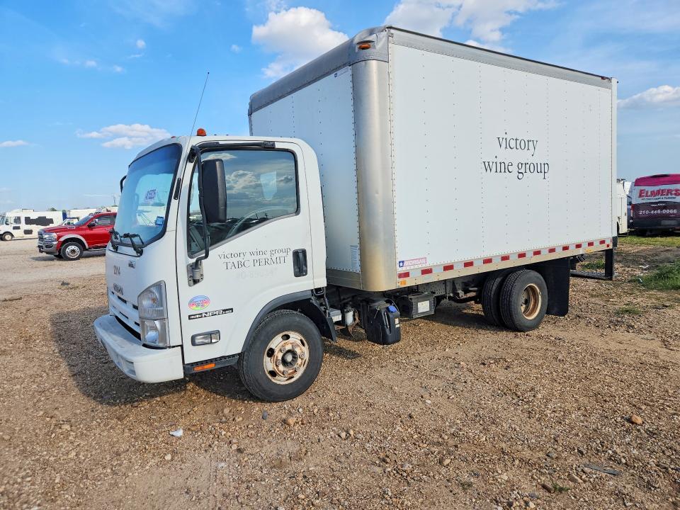 2015 Isuzu NPR HD BOX Truck