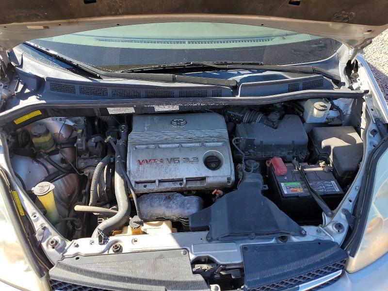 2004 Toyota Sienna xle Limited 7 Passenger