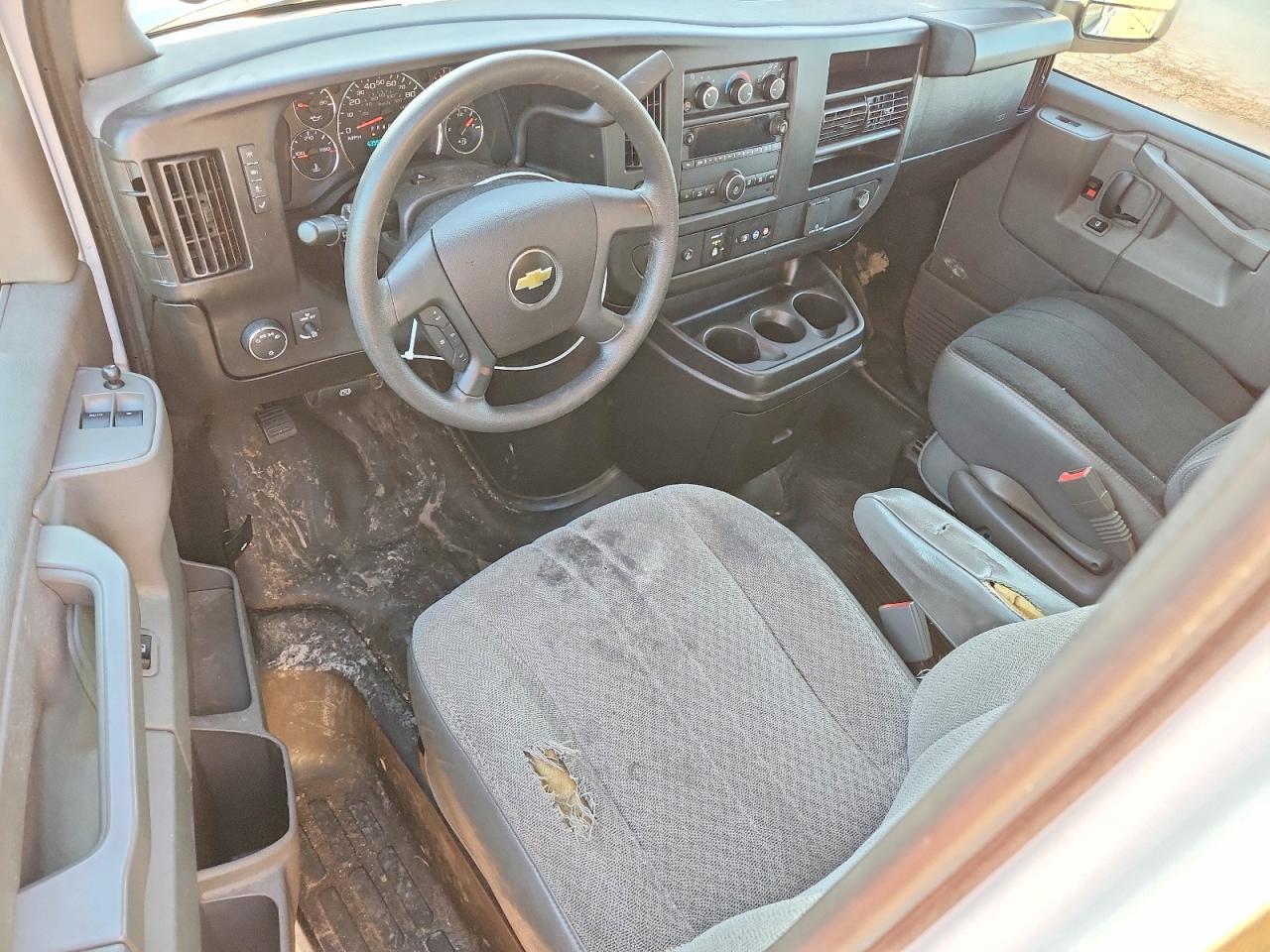 2020 Chev Rolet Express 2500 Cargo Delivery van