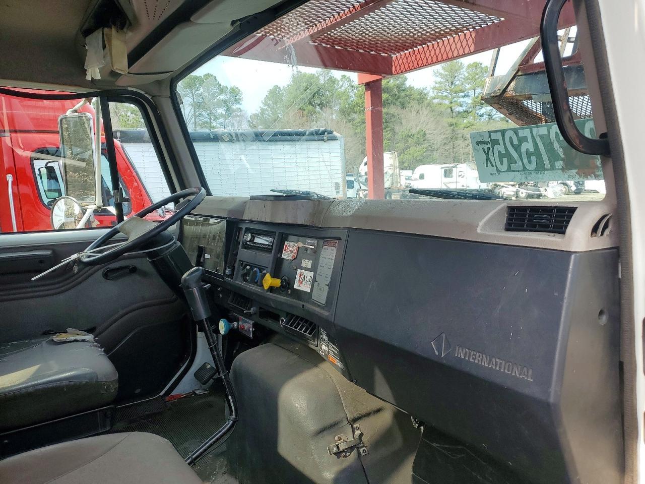 2000 International 4900 Cable Placer Bucket Truck