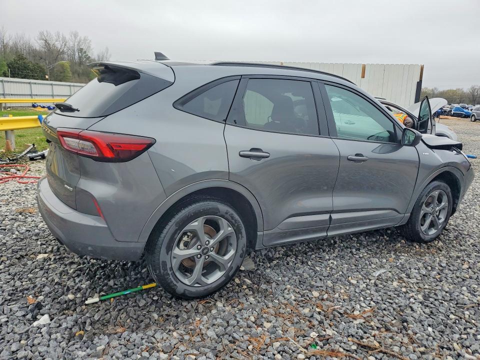 2024 Ford Escape st Line