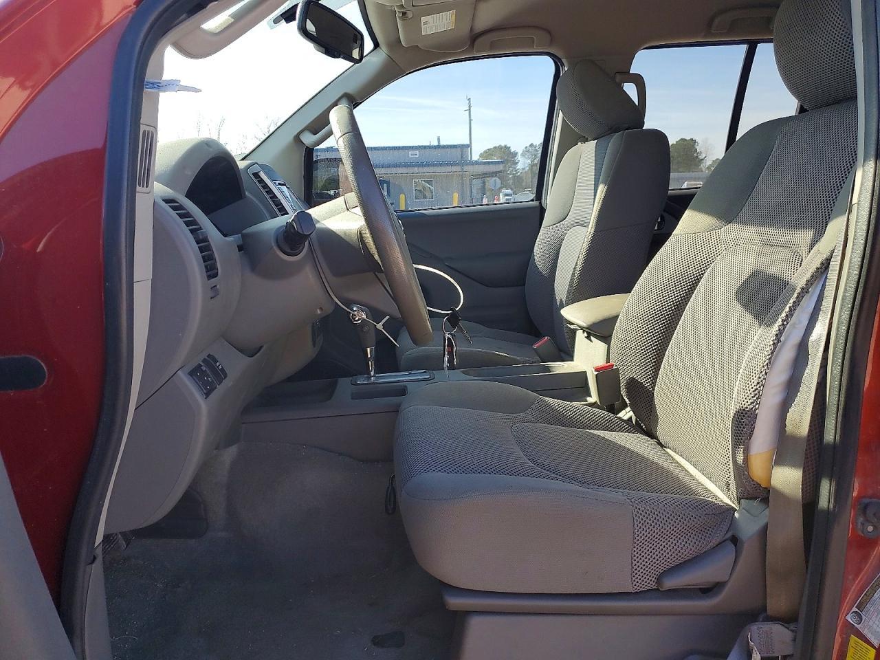 2016 Nissan Frontier SV