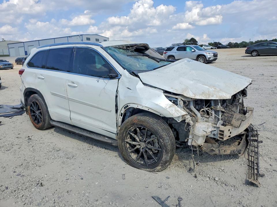 2018 Toyota Highlander Limited Platinum