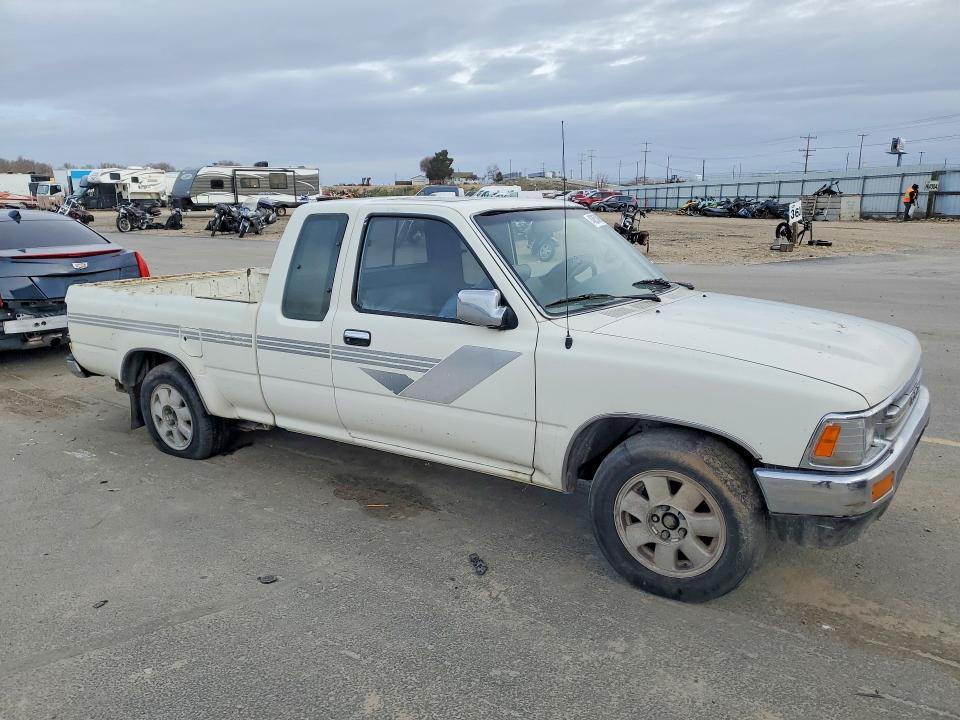 1990 Toyota Pickup SR5
