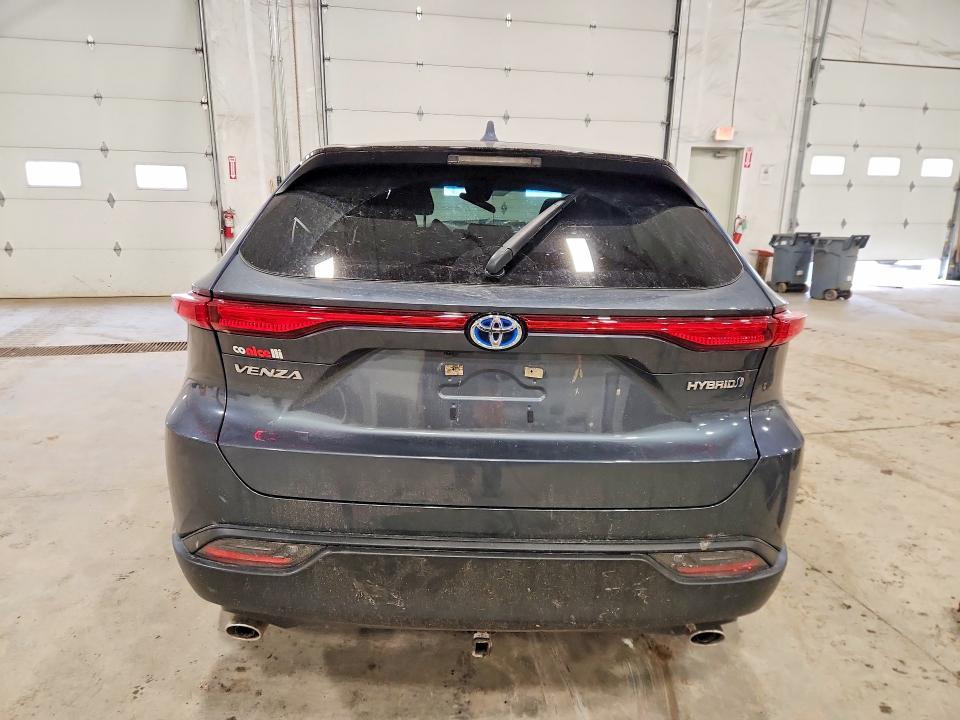 2022 Toyota Venza le