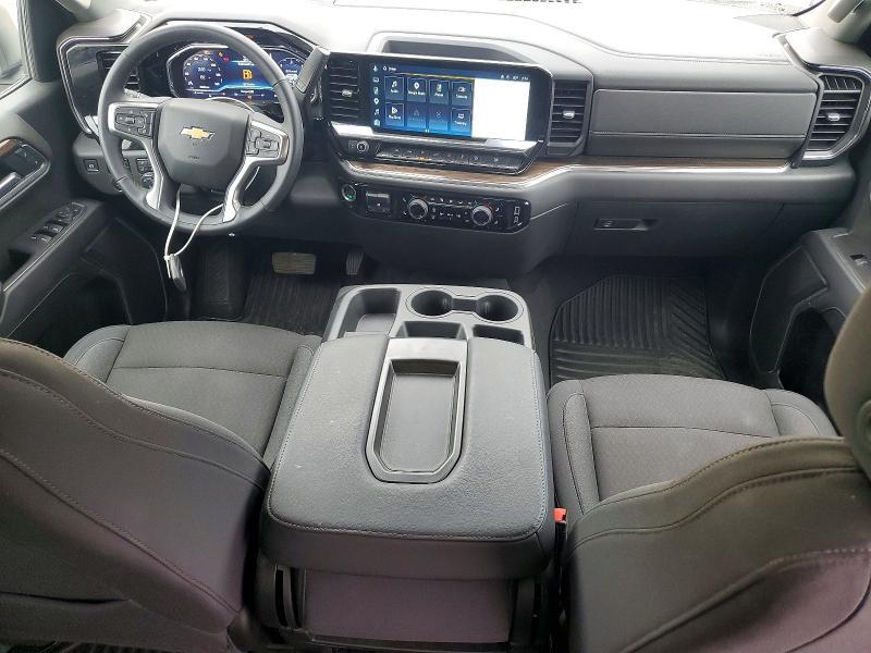 2025 Chevrolet Silverado K1500 LT