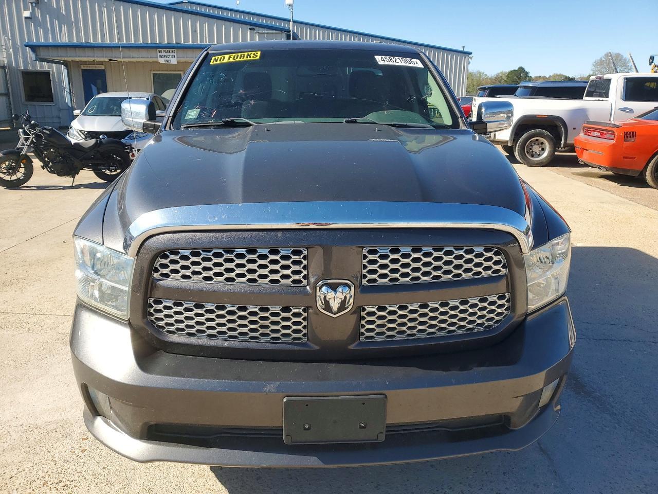 2016 Dodge RAM 1500 ST