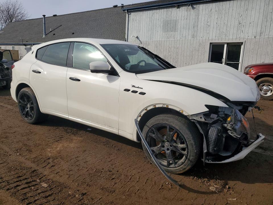 2023 Maserati Levante Modena