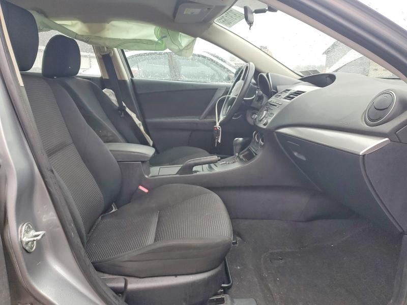 2013 Mazda 3 I