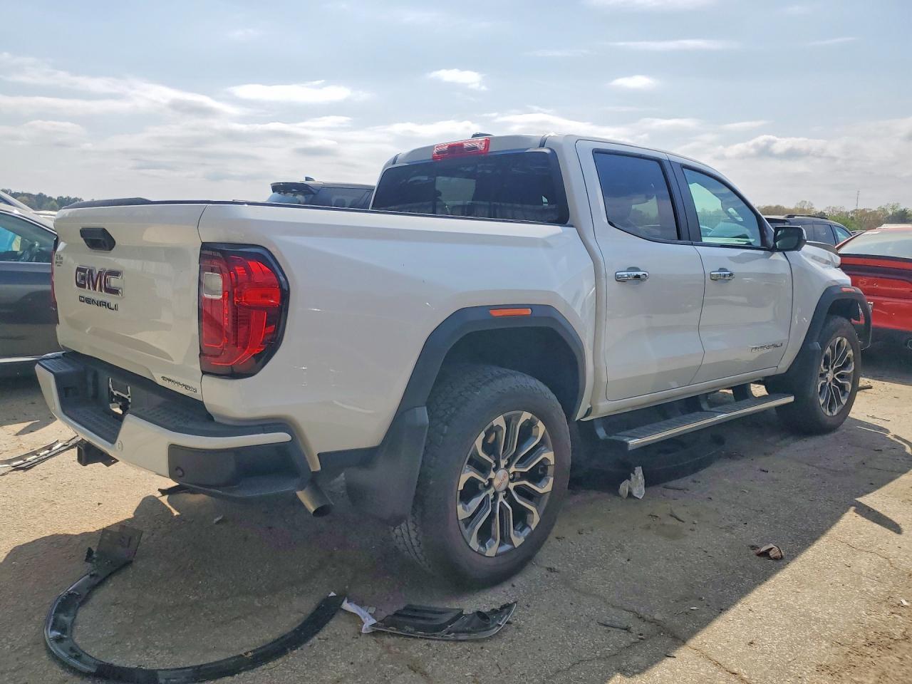 2024 GMC Canyon Denali
