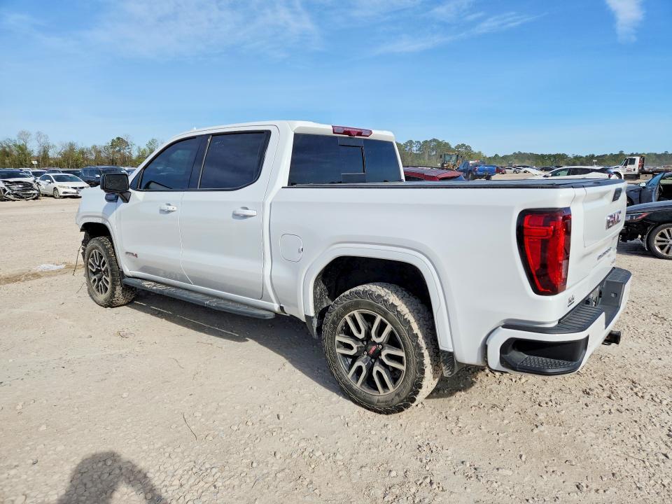 2022 GMC Sierra K1500 AT4