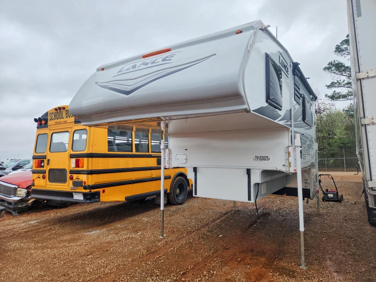 2025 Lance Trailers-Slide-IN Camper