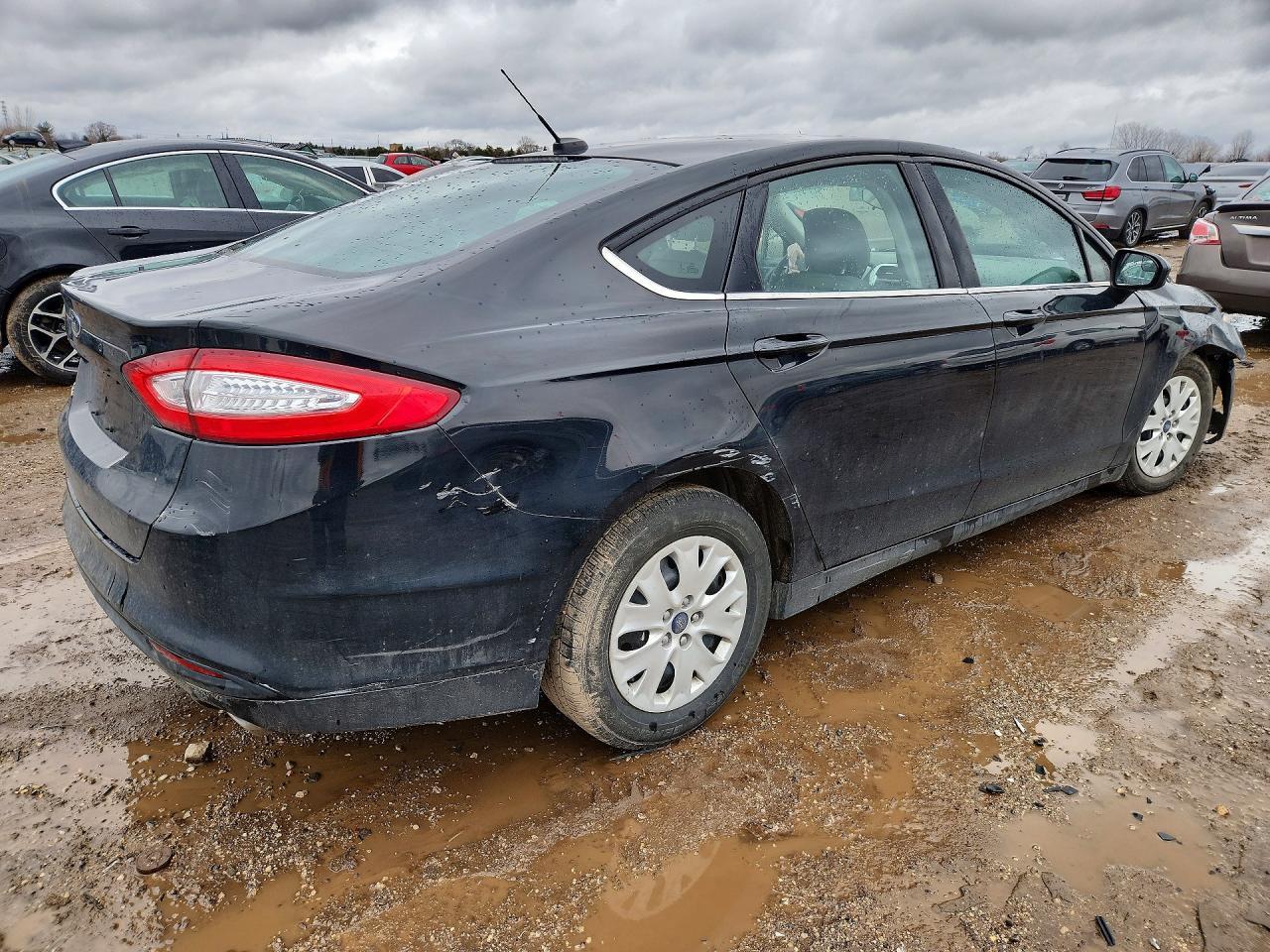 2013 Ford Fusion s