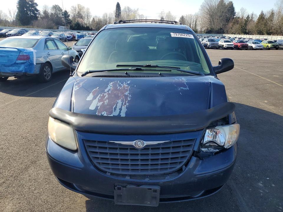 2003 Chrysler Voyager lx