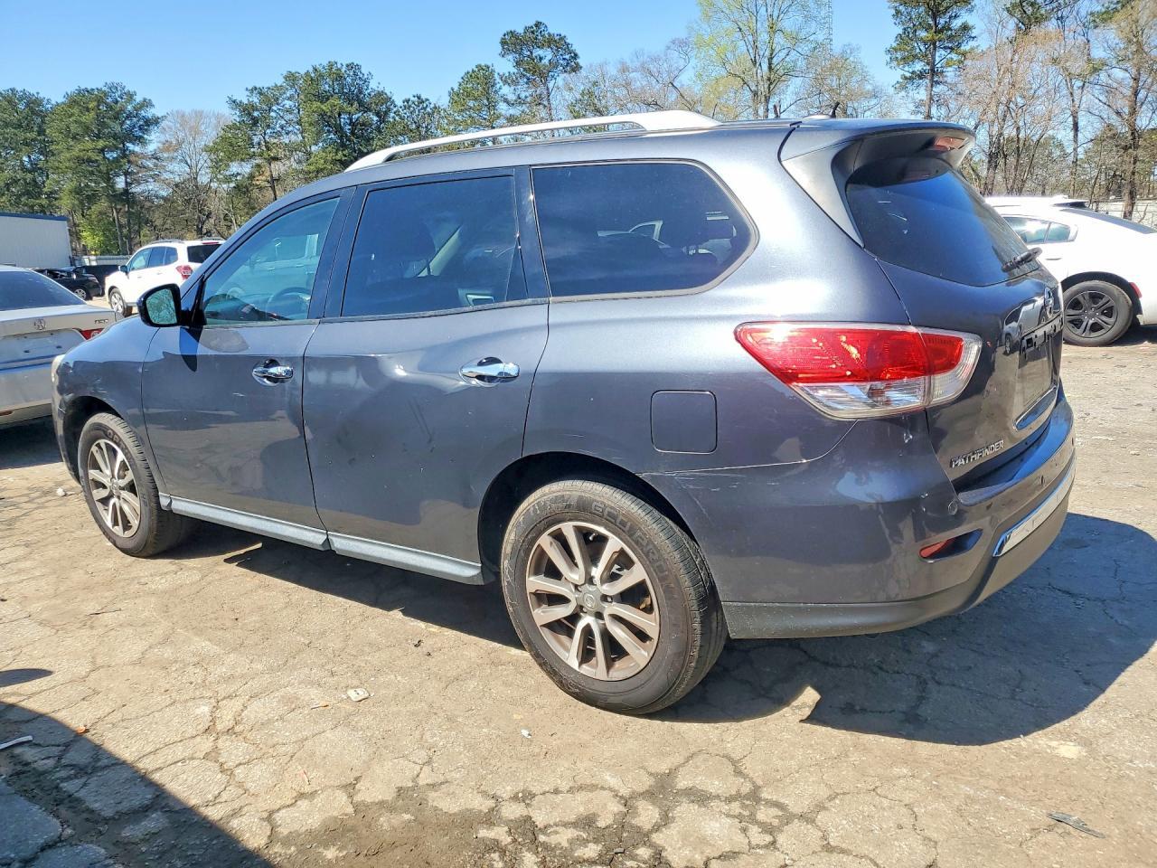 2013 Nissan Pathfinder s