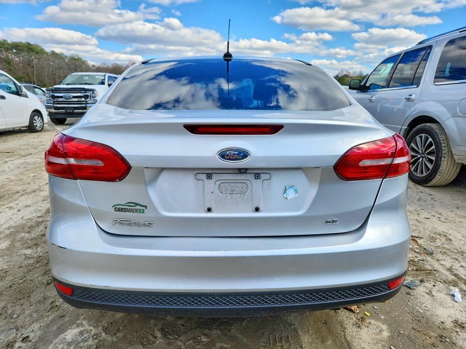 2017 Ford Focus se
