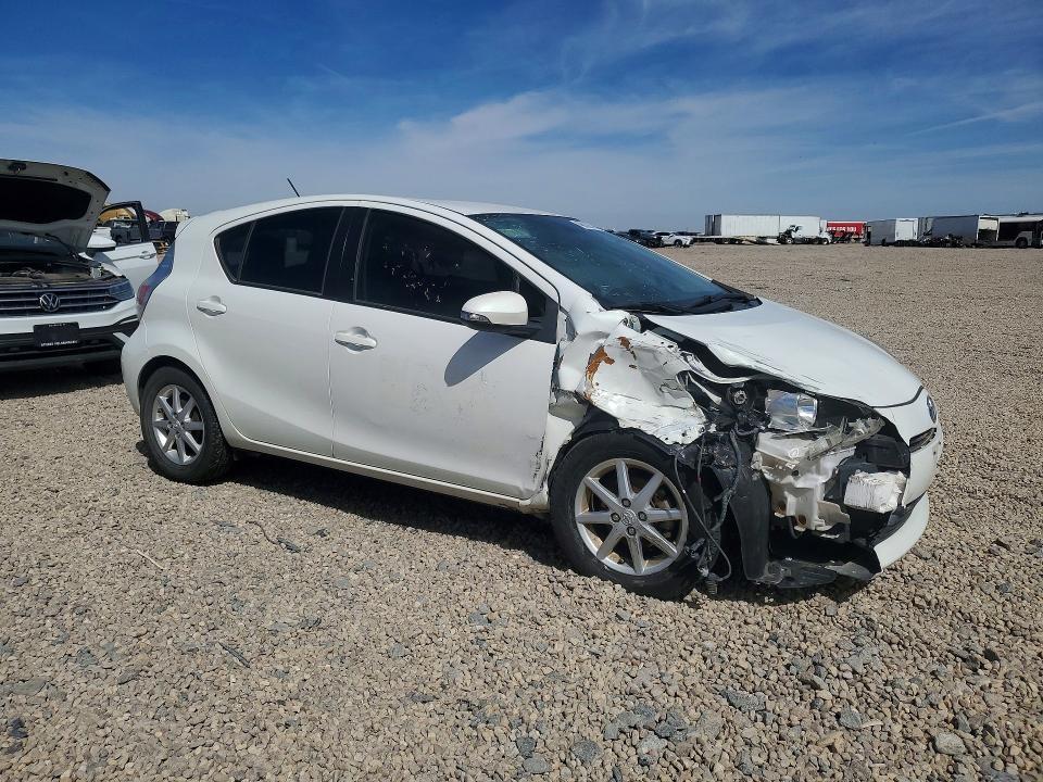 2014 Toyota Prius c Three