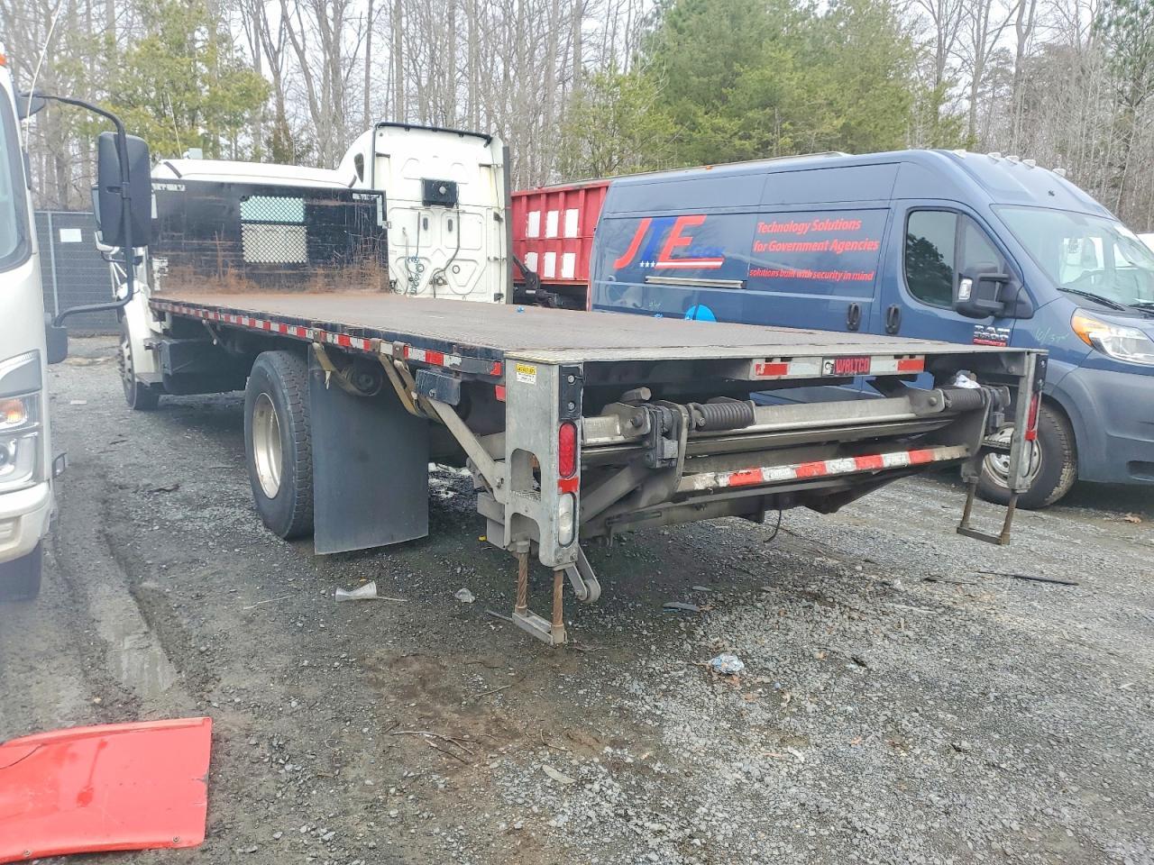 2020 Freigliner 2020 Freightliner Business Class M2 Flatbed Truck
