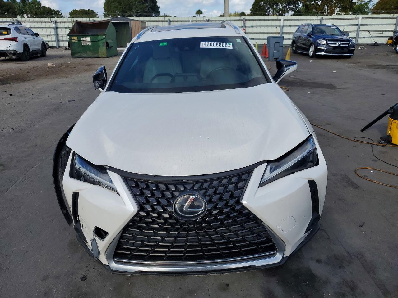 2023 Lexus Ux 250h Base