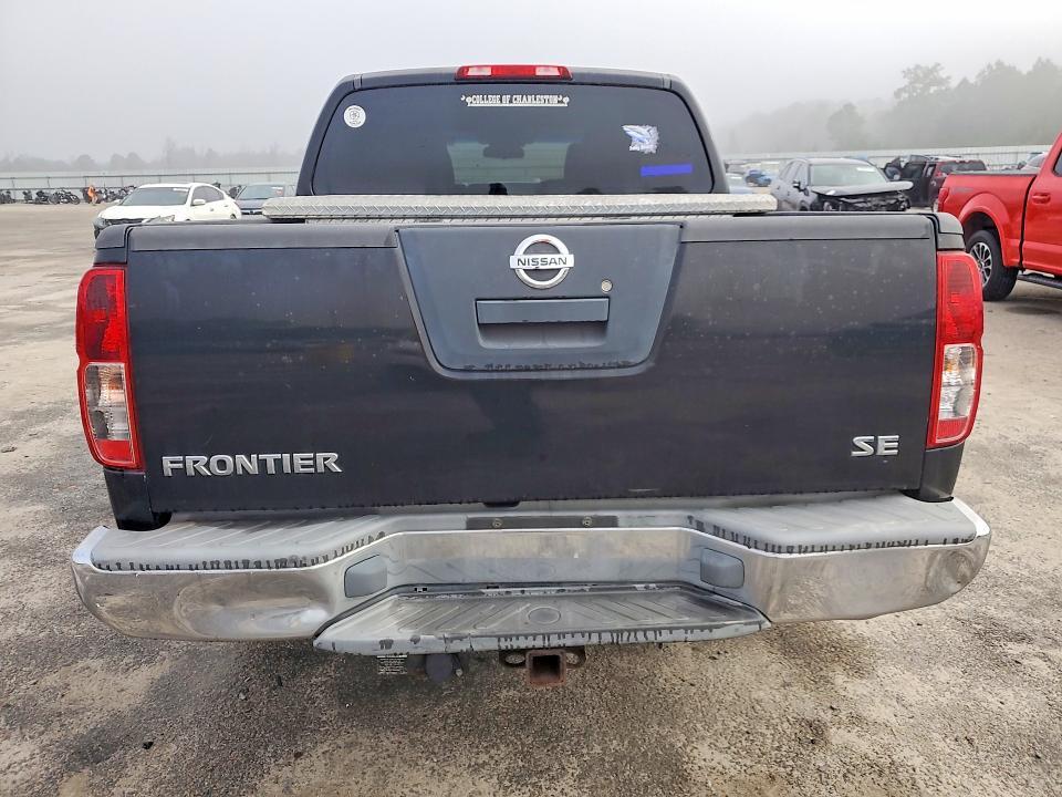 2005 Nissan Frontier SE