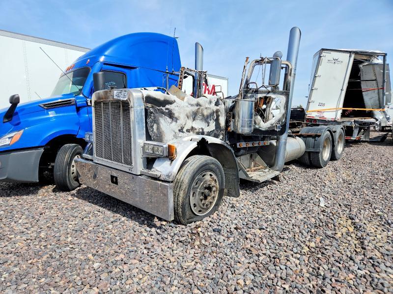 1997 Peterbilt 379