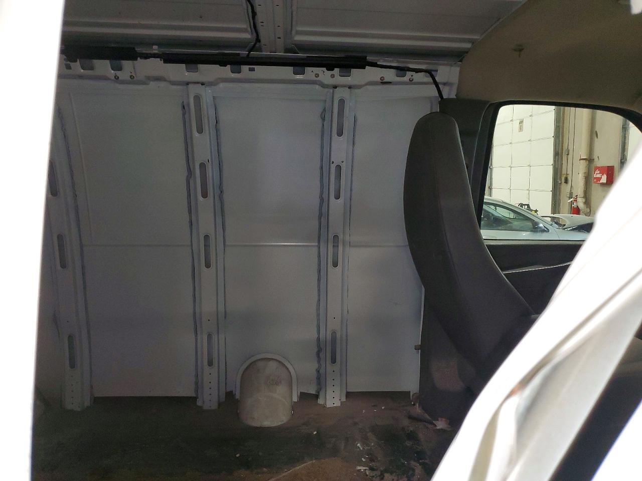 2015 Chev Express G2500